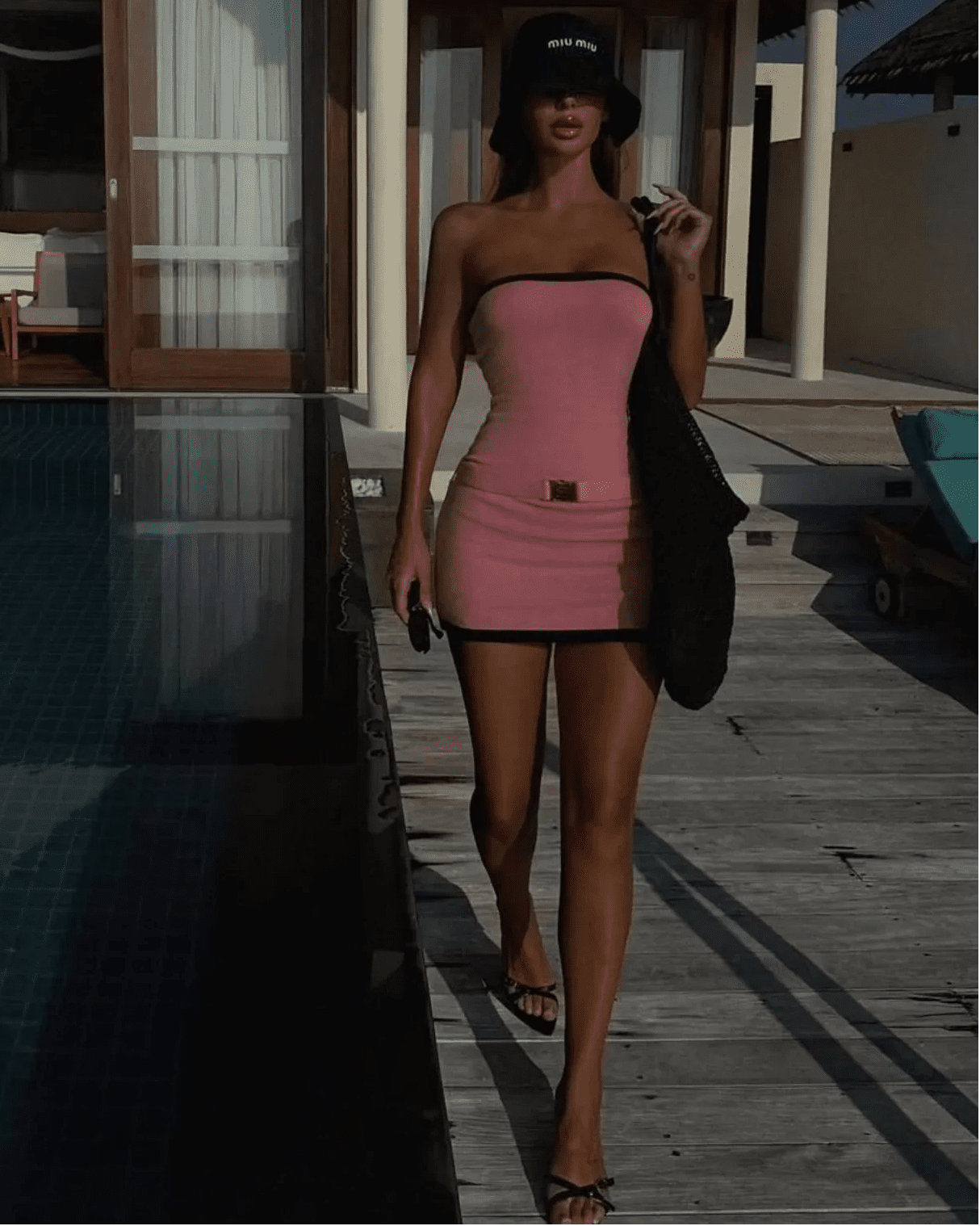 SOERA Bianca Strapless Buckle Detail Knit Mini Dress - Dress - Pink XS