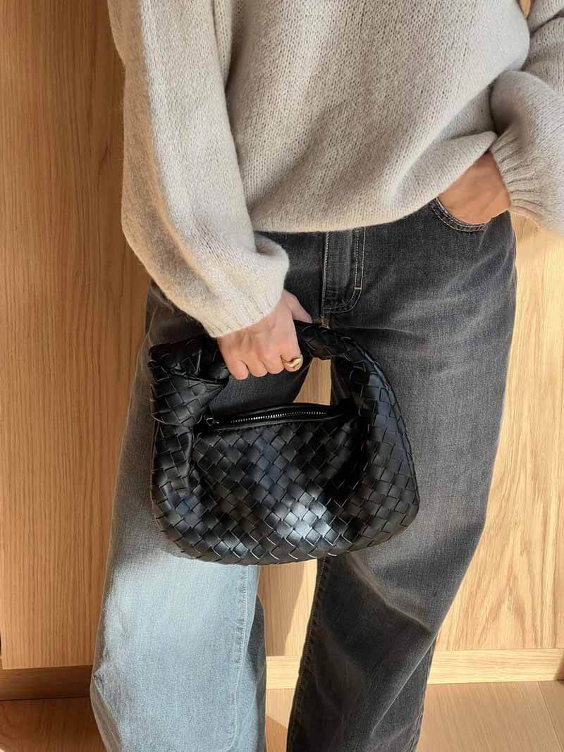 Mini pletena torba