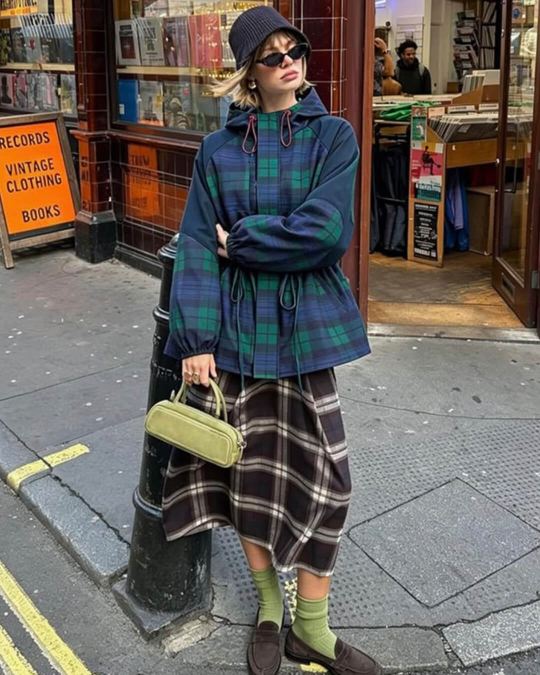 Emma oversized karo jakna s vezanjem