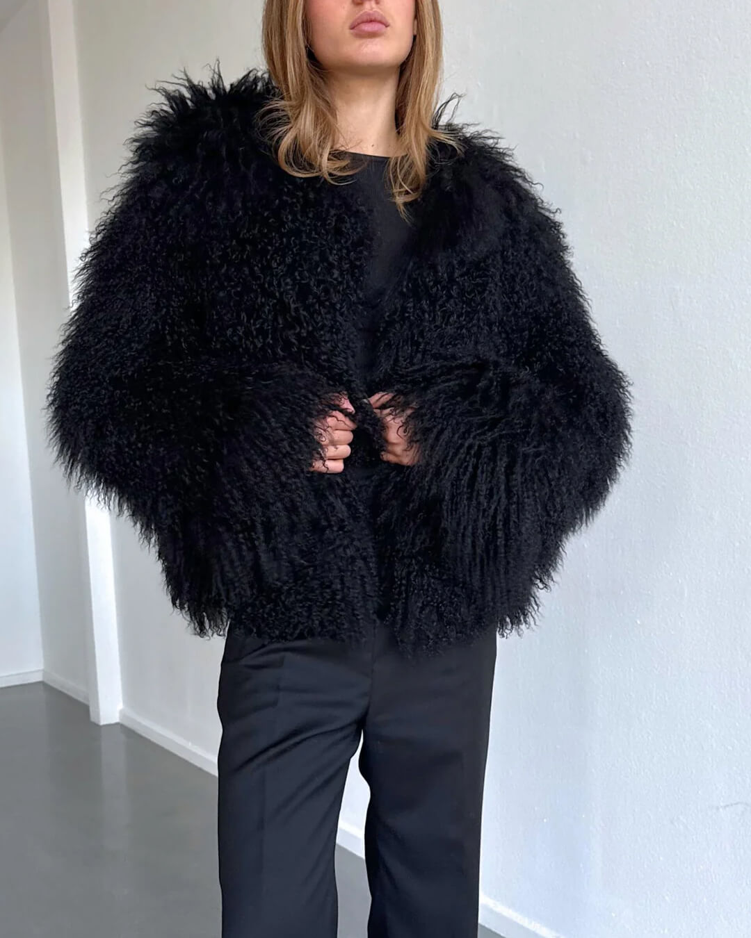 SOERA Elsie Fluffy Cropped Faux Fur Coat - Jackets - 3256808143910110-;Ed1764703454482765855 Black M